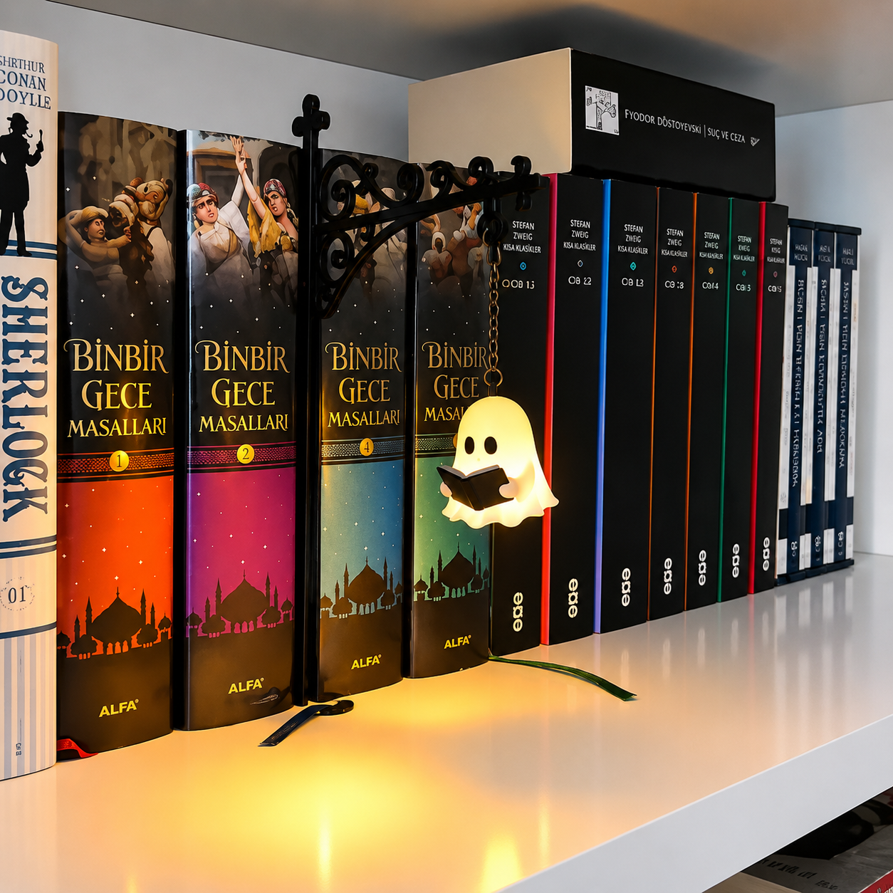 Ghost Reading Book Light – Cute LED Bookend Lamp for Bookshelf, Desk & Halloween Decor