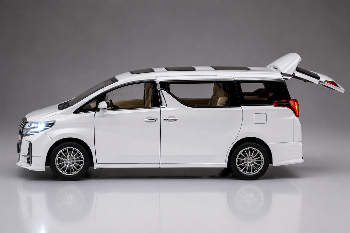 Toyota Alphard 1:24 Scale Luxury MPV Diecast Model Car with Lights & Sound | Premium Collectible