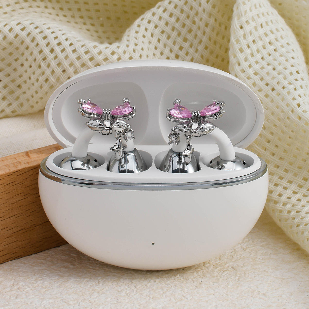 SB06267 Wireless Ear Clip Earphones with Pendant Earring Design