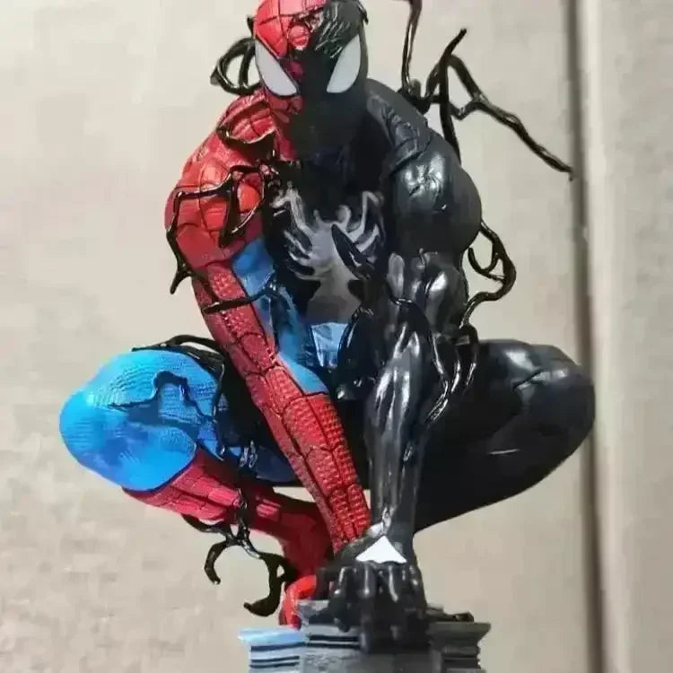 MRVL Symbiotic Spider-Man Action Figurine (38 cm)