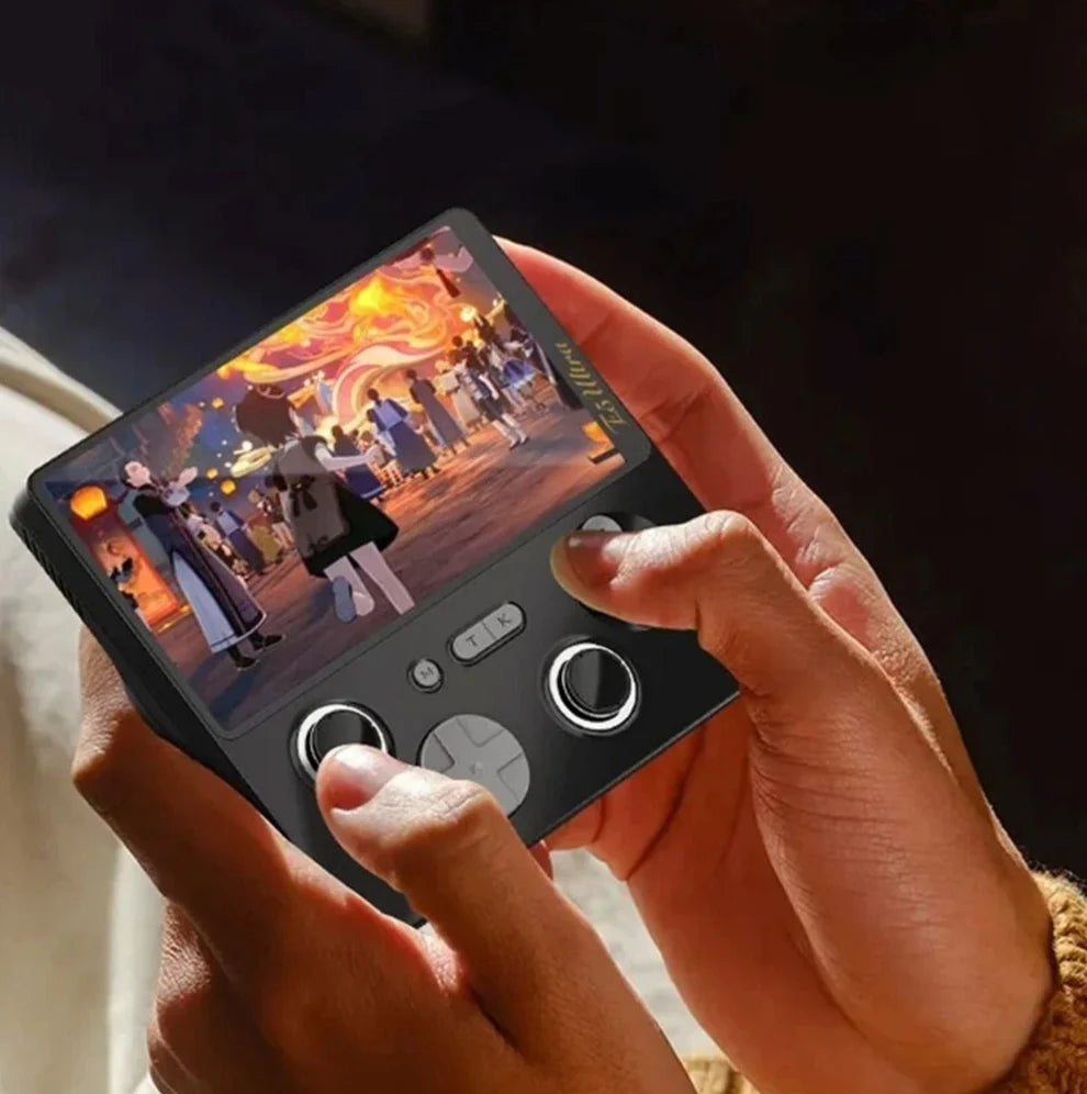 GAMEMT E5 Ultra Handheld Gaming Console